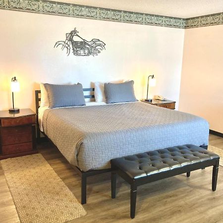 Coast Riders Inn 圣西米恩 外观 照片