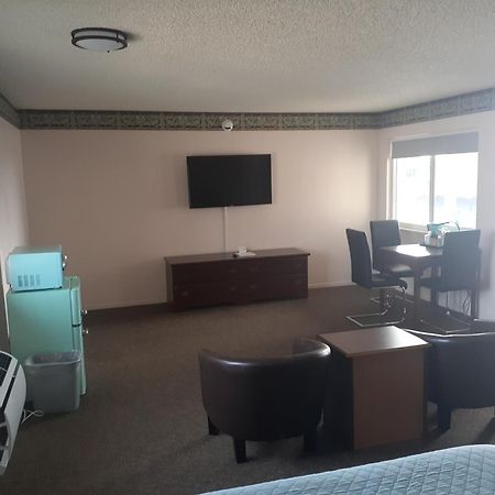 Coast Riders Inn 圣西米恩 外观 照片