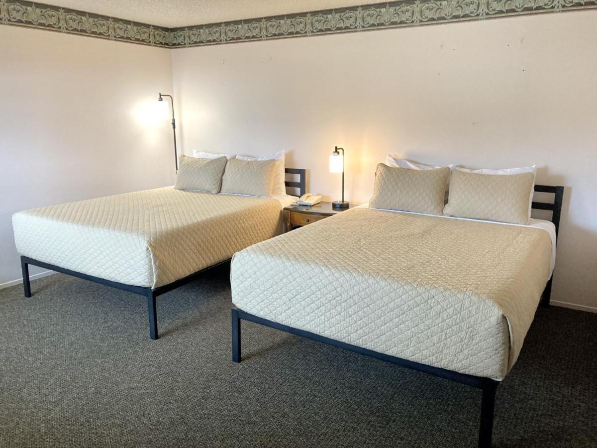 Coast Riders Inn 圣西米恩 外观 照片
