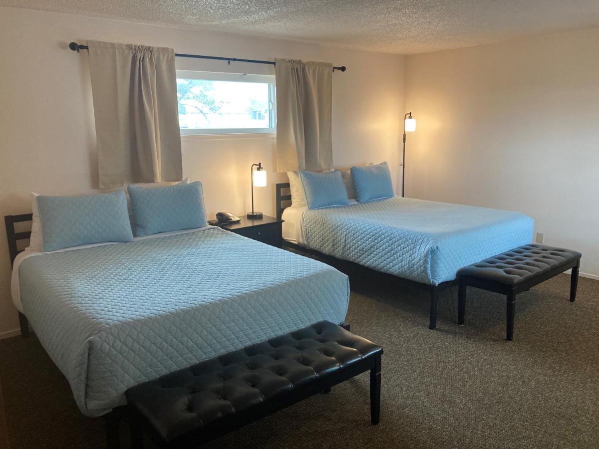 Coast Riders Inn 圣西米恩 外观 照片