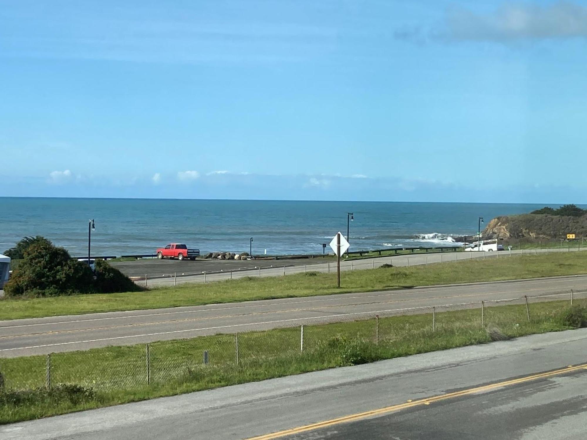 Coast Riders Inn 圣西米恩 外观 照片