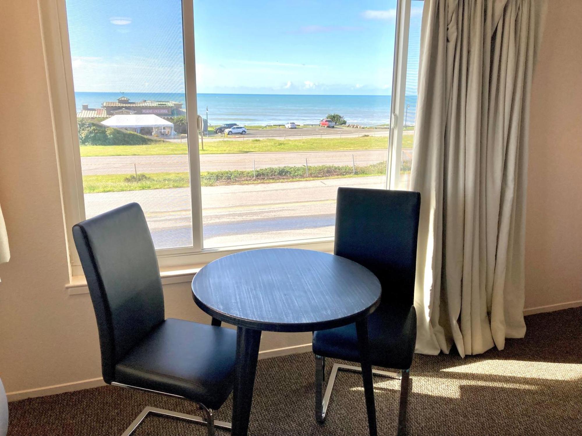 Coast Riders Inn 圣西米恩 客房 照片