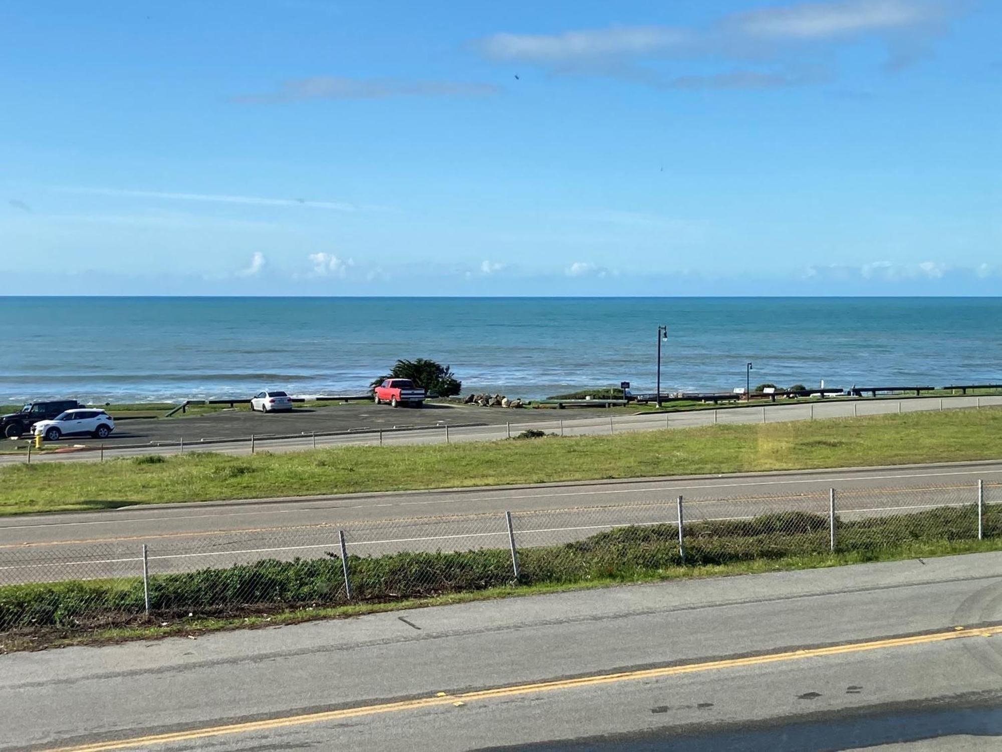 Coast Riders Inn 圣西米恩 客房 照片