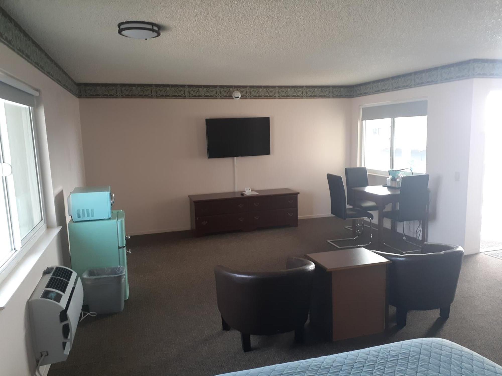 Coast Riders Inn 圣西米恩 外观 照片